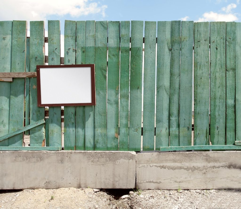 Photo Fence and gate